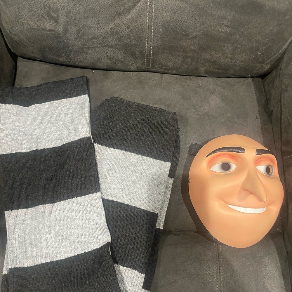 Gru from Despicable Mask and Scarf